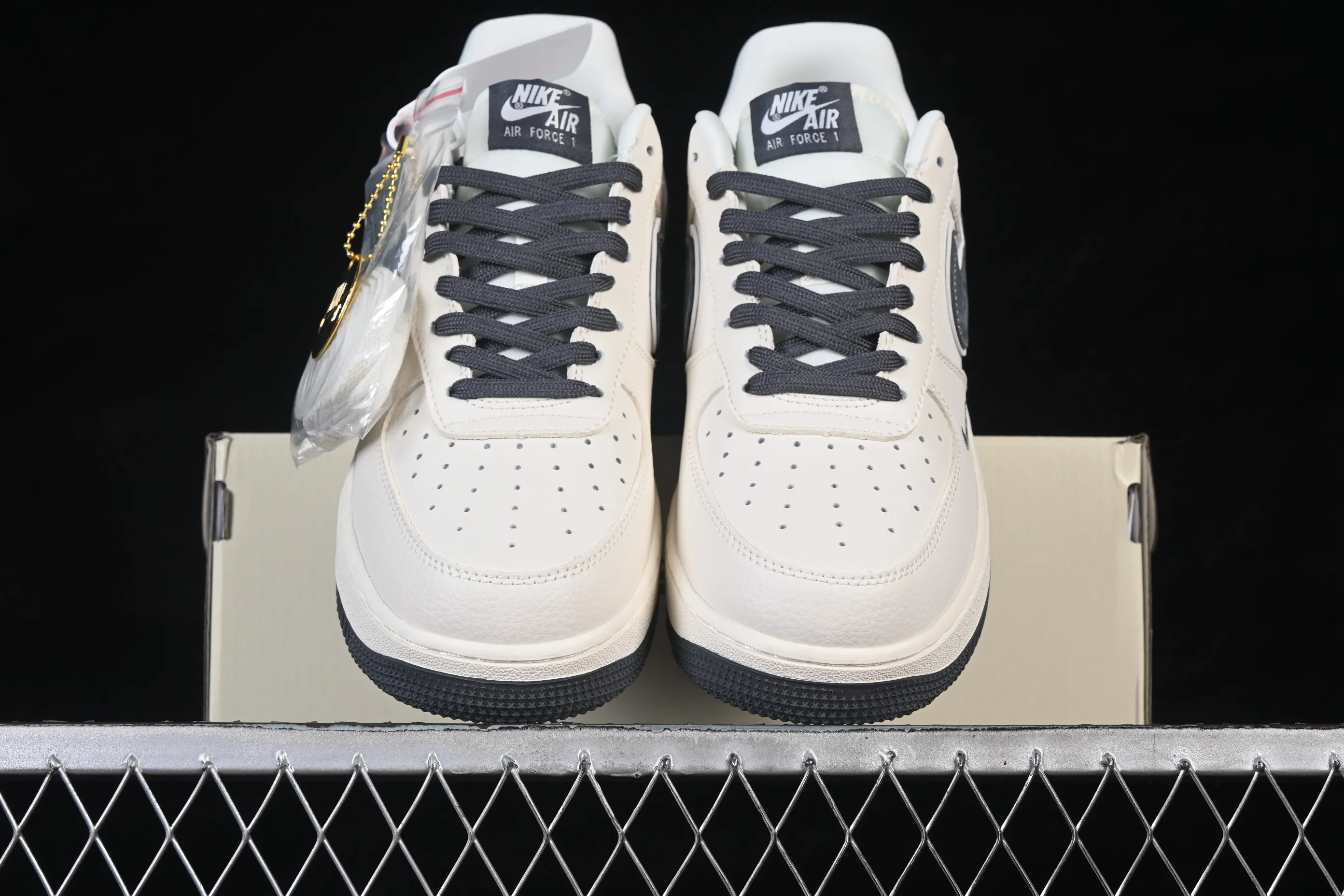All Categories Nk Air Force 1 Air Force Series Nk Air Force 1 Low Air Force Low Nike Air Force 1'07 Low Beige Gray Red Pig Eight Leather Air Force One Low Casual Shoes DD1982-325